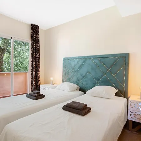 Apartment Beautiful With Big Terrace And Access To 3 Pools Elviria Marbella