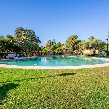 Apartment Beautiful With Big Terrace And Access To 3 Pools Elviria Marbella