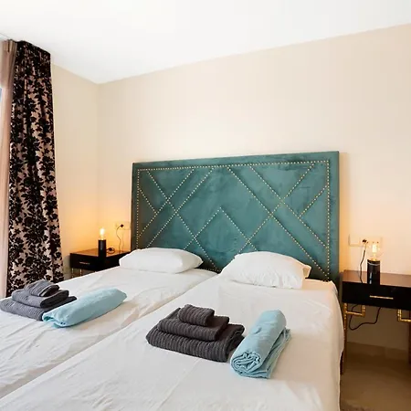 Apartment Beautiful With Big Terrace And Access To 3 Pools Elviria *