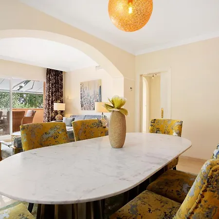 Beautiful With Big Terrace And Access To 3 Pools Elviria Apartment Marbella