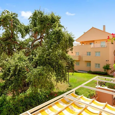 Apartment Beautiful With Big Terrace And Access To 3 Pools Elviria Marbella