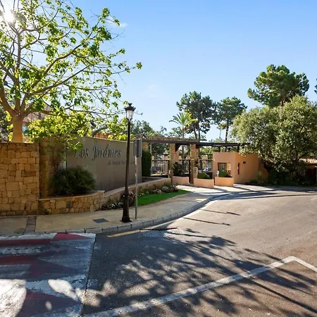 Beautiful With Big Terrace And Access To 3 Pools Elviria * Marbella