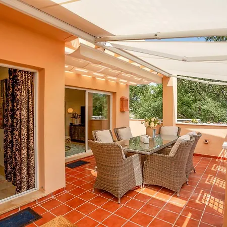 Beautiful With Big Terrace And Access To 3 Pools Elviria * Marbella