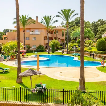 Beautiful With Big Terrace And Access To 3 Pools Elviria