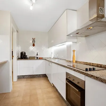 Apartment Beautiful With Big Terrace And Access To 3 Pools Elviria