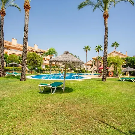 Apartment Beautiful With Big Terrace And Access To 3 Pools Elviria Marbella