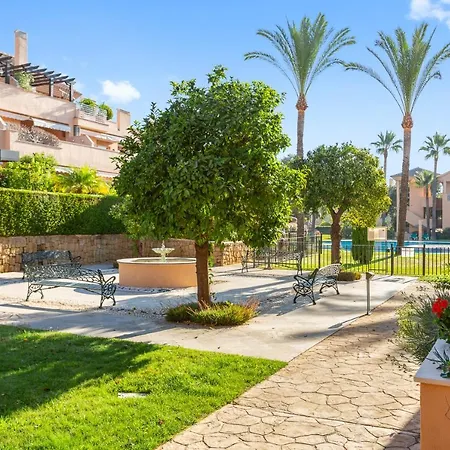 Apartment Beautiful With Big Terrace And Access To 3 Pools Elviria Marbella