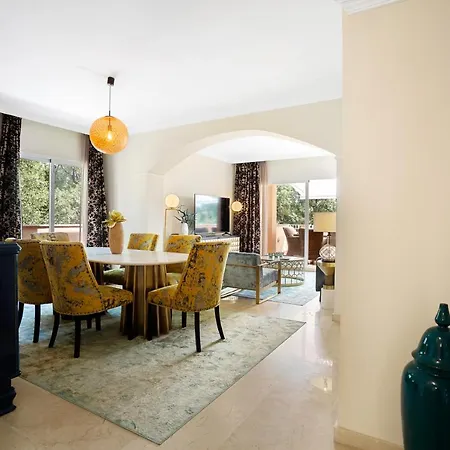 Beautiful With Big Terrace And Access To 3 Pools Elviria * Marbella