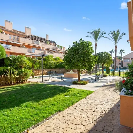 Apartment Beautiful With Big Terrace And Access To 3 Pools Elviria Marbella