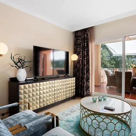 Apartment Beautiful With Big Terrace And Access To 3 Pools Elviria