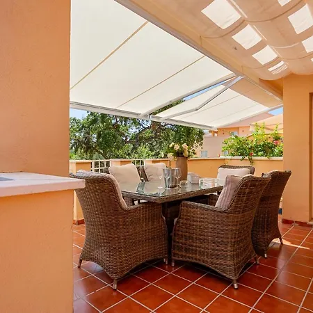 Apartment Beautiful With Big Terrace And Access To 3 Pools Elviria Marbella